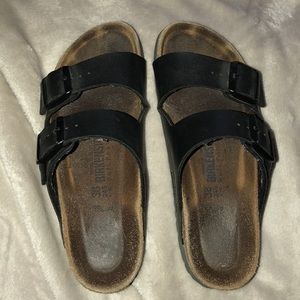 Black Birkenstocks!